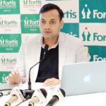 FORTIS HOSPITAL में रोबोट ऐडेड सर्जरी के माध्यम से हुआ बुजुर्ग महिला का स्टेज 3 टॉन्सिल कैंसर का सफलतापूर्वक इलाज
